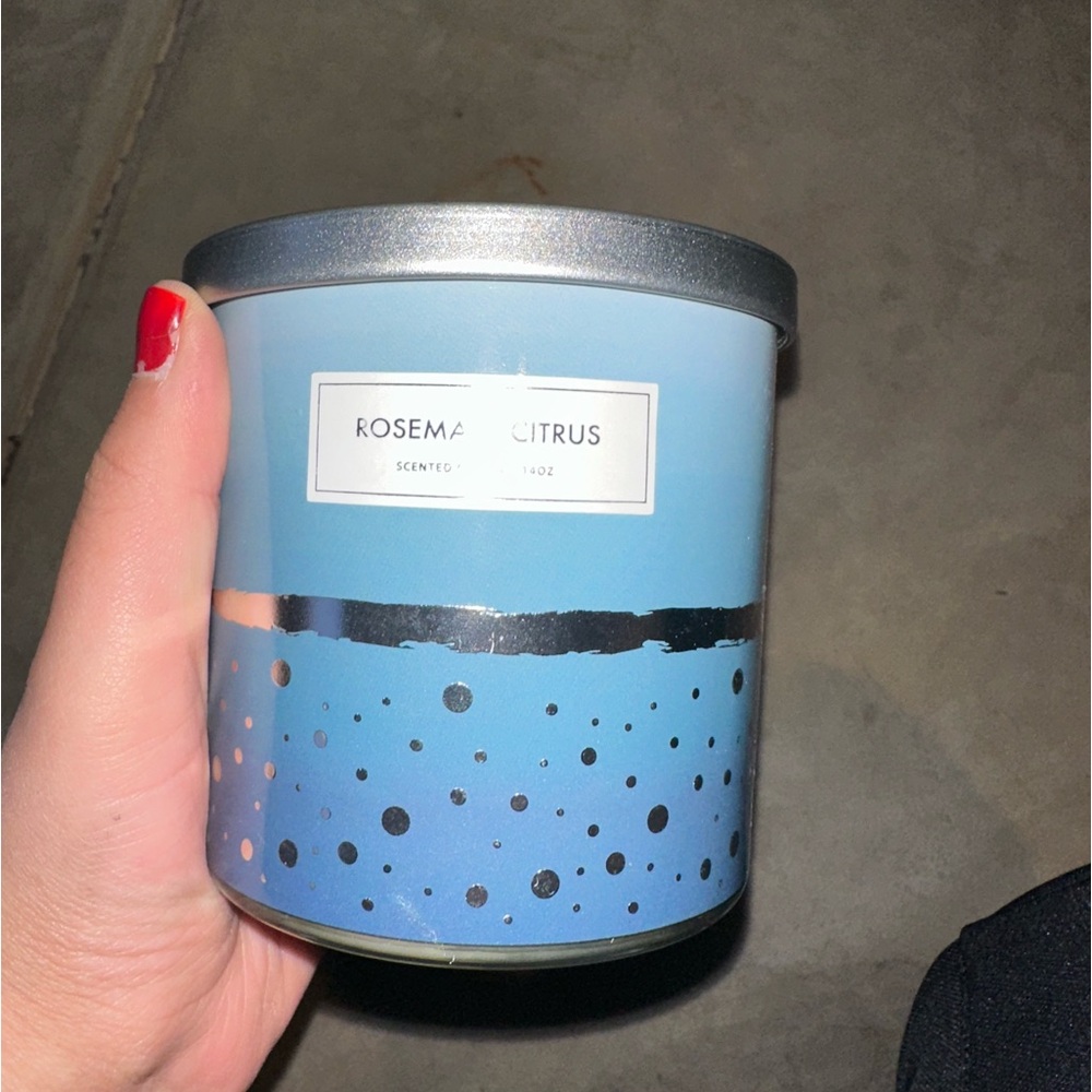 Rosemary citrus  🍊 🍋‍🟩 candle 🕯️